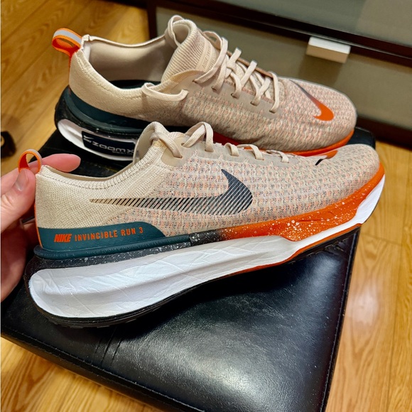 Nike Men's Athletic Shoes - Tan and Orange